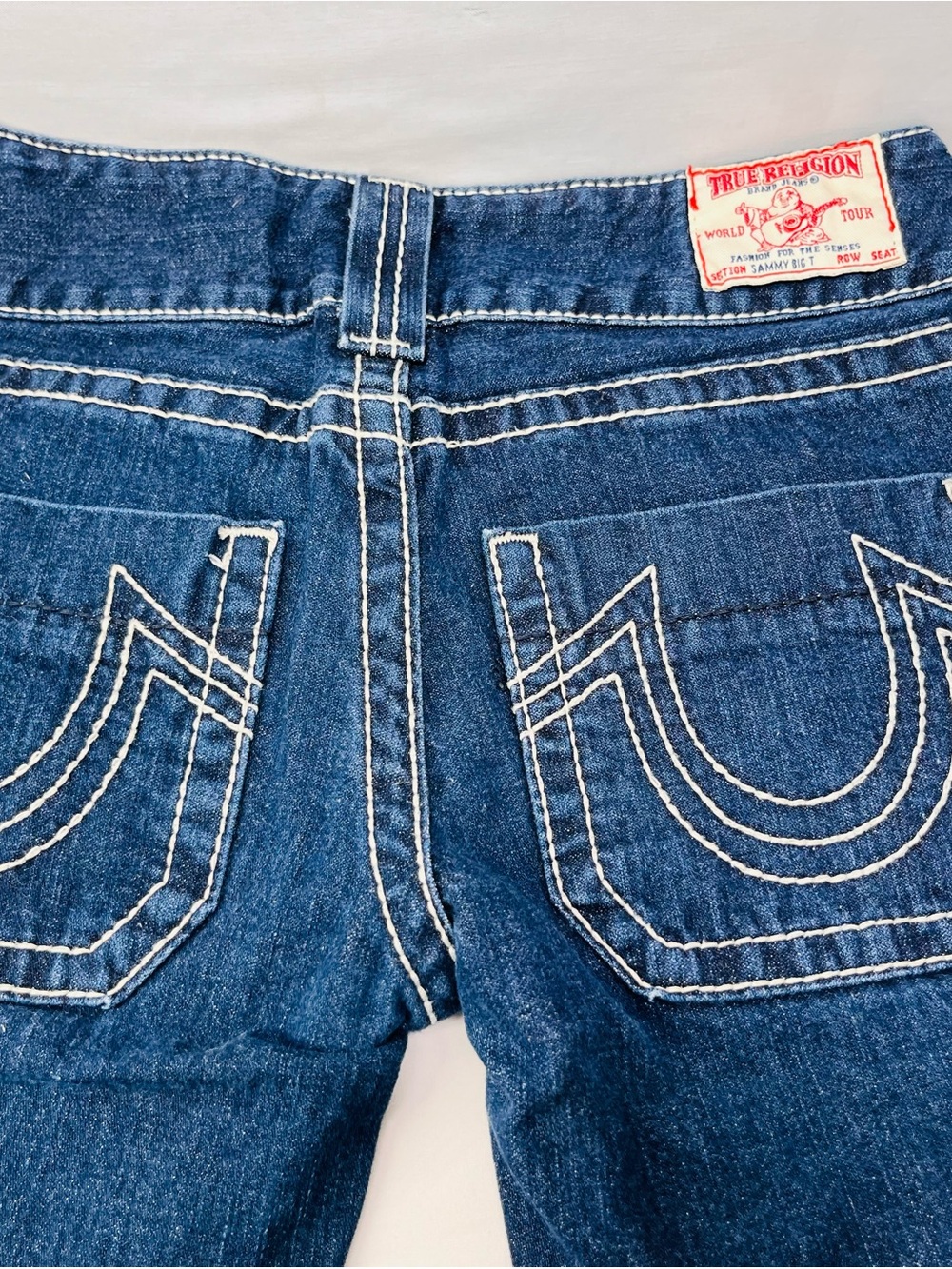 True Religion Women's Dark Blue Straight Leg Jeans with White Contrast Stitching